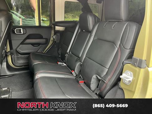 Used 2025 Jeep Wrangler Unlimited Rubicon image 8