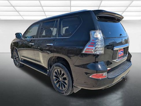 Used 2020 Lexus GX 460 Premium w/ Premium Package image 2