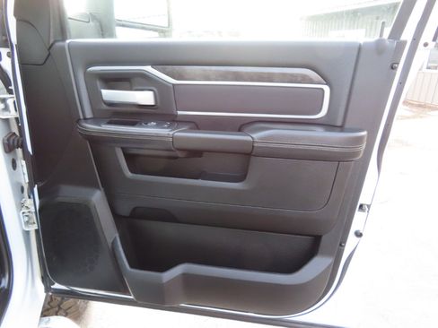 Used 2024 RAM 2500 Big Horn image 50