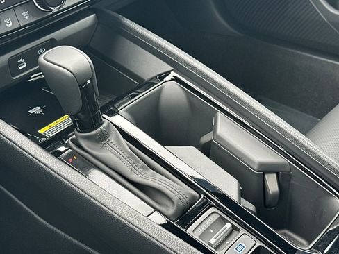 Used 2025 Honda Accord Sport image 24