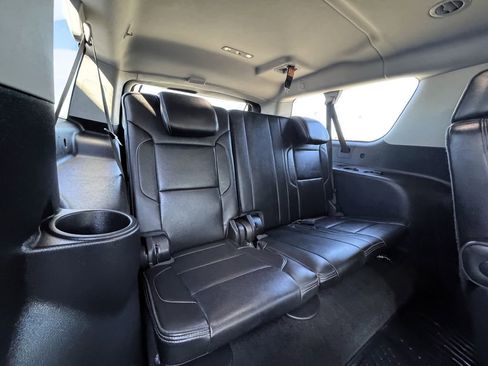 Used 2018 GMC Yukon XL Denali image 16