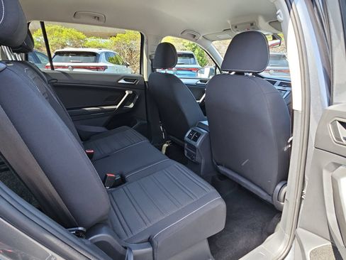 Used 2023 Volkswagen Tiguan S FWD image 11