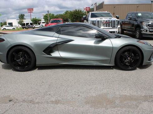 Used 2023 Chevrolet Corvette Stingray Convertible w/ 1LT RWD image 4