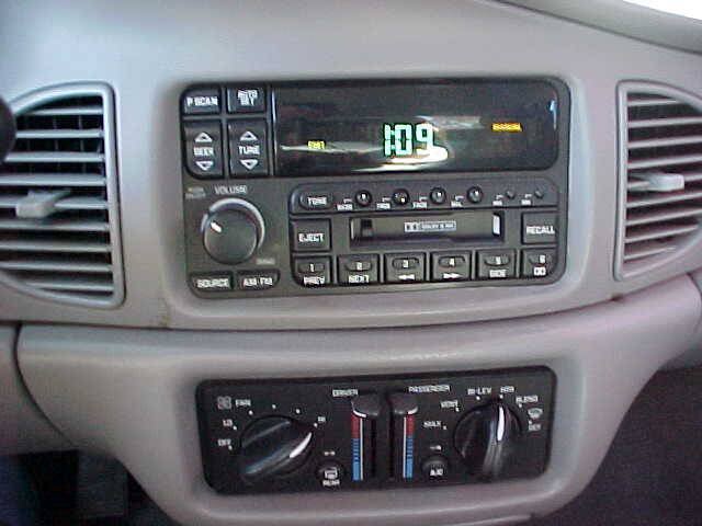 Used 2003 Buick Century Custom w/ Preferred Equipment Group 1SB FWD image 25