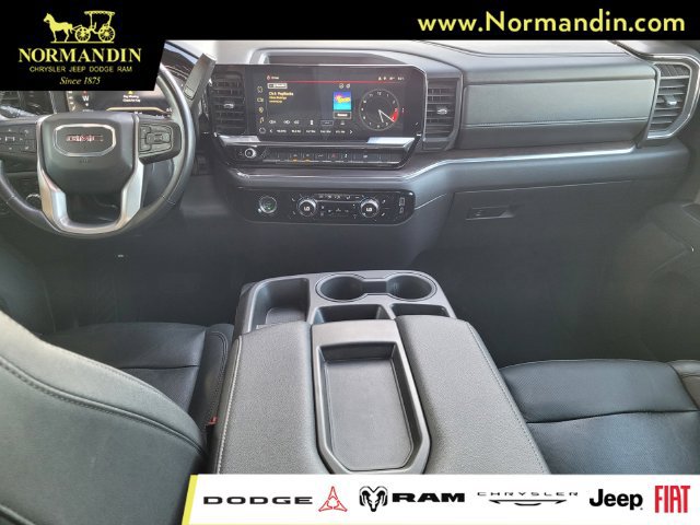 Used 2024 GMC Sierra 1500 SLT AWD/4WD image 6
