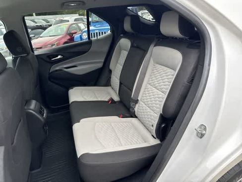 Used 2021 Chevrolet Equinox LT FWD image 17