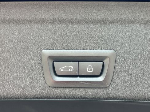 Used 2026 BMW X6 xDrive40i image 16