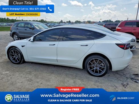 Used 2022 Tesla Model 3 RWD image 3