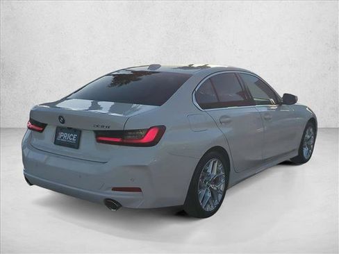 Used 2026 BMW 330i Sedan w/ Convenience Package RWD image 5