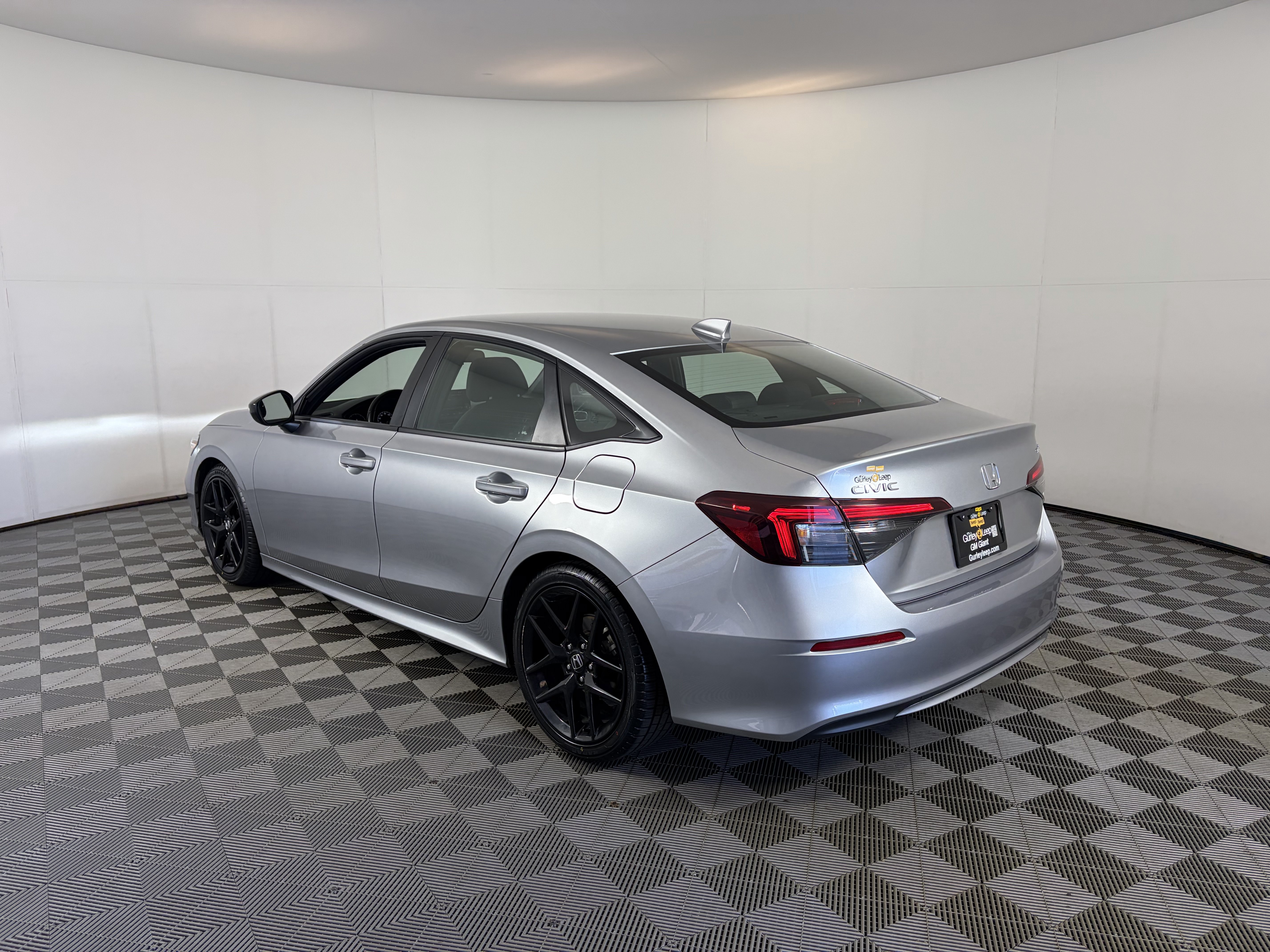 Used 2025 Honda Civic Sport image 8