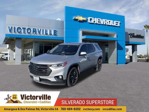Used 2020 Chevrolet Traverse RS FWD image 1