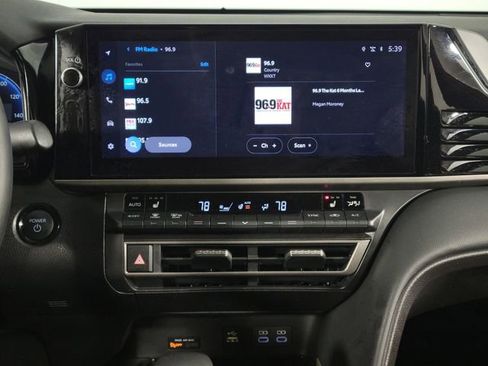 Used 2025 Toyota Camry XSE image 24