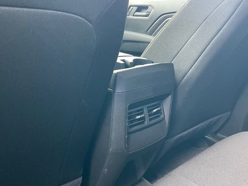 Used 2025 Chevrolet Colorado W/T image 22