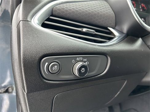 Used 2019 Chevrolet Malibu LT image 21