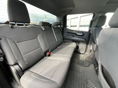Used 2023 Chevrolet Silverado 1500 LT AWD/4WD image 11