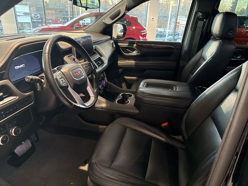 Used 2022 GMC Yukon SLE w/ Gmc Pro Safety Plus Package image 9