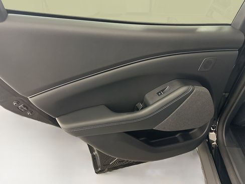 Used 2025 Ford Mustang Mach-E Premium image 26