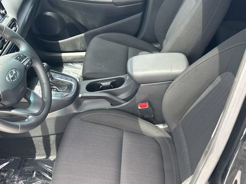 Certified 2023 Hyundai Kona SEL w/ Convenience Package FWD image 16