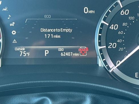 Certified 2024 Toyota Highlander XLE FWD image 29
