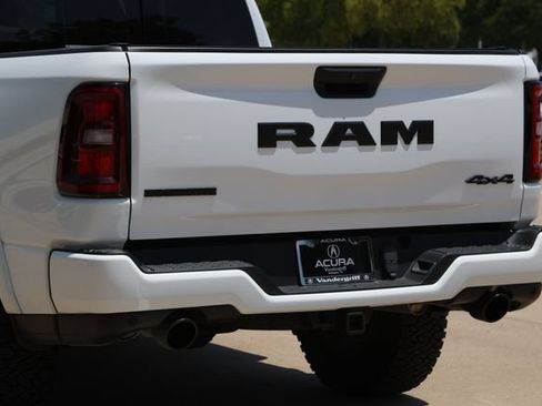 Used 2025 RAM 1500 Big Horn AWD/4WD image 6