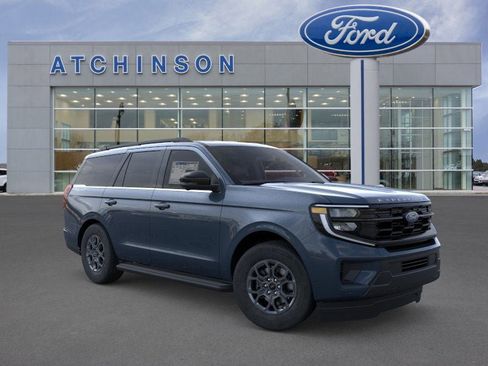 New 2026 Ford Expedition Active image 7