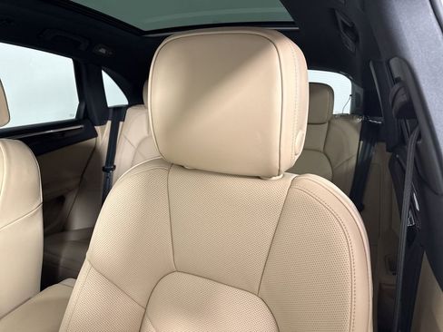 New 2026 Porsche Macan image 40