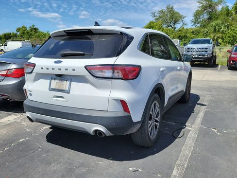 Used 2022 Ford Escape SEL image 5