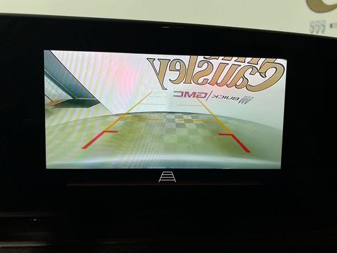 Used 2024 Buick Envista Preferred w/ Convenience I Package image 17