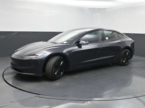 Used 2024 Tesla Model 3 Standard Range RWD image 21