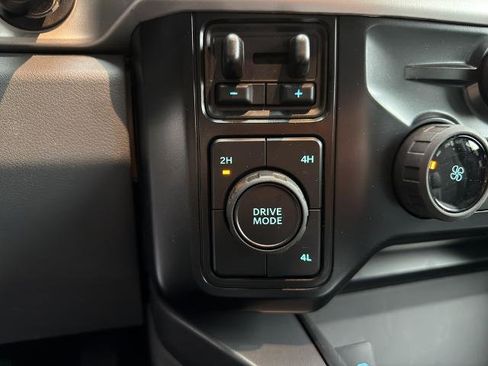 Certified 2025 Ford F350 XLT image 32