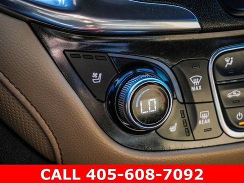 Used 2023 Chevrolet Equinox Premier AWD/4WD image 30