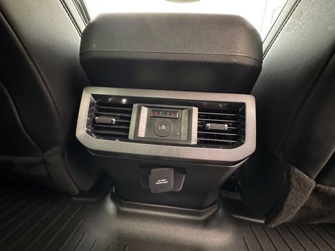 Used 2025 Ford F250 Platinum AWD/4WD image 39