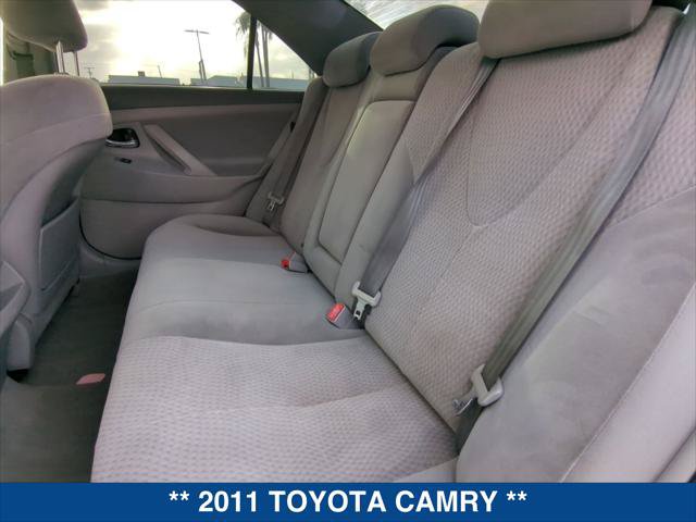 Used 2011 Toyota Camry LE FWD image 19