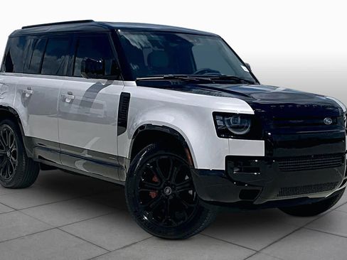 Used 2026 Land Rover Defender 110 X AWD/4WD image 2