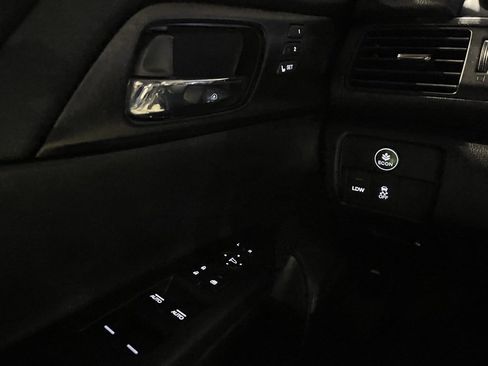 Used 2015 Honda Accord Touring image 15