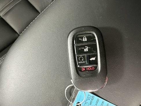 Used 2023 Honda HR-V EX-L image 16