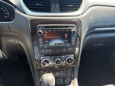 Used 2015 Chevrolet Traverse LTZ FWD image 2