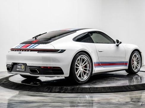 Used 2020 Porsche 911 Carrera RWD image 19