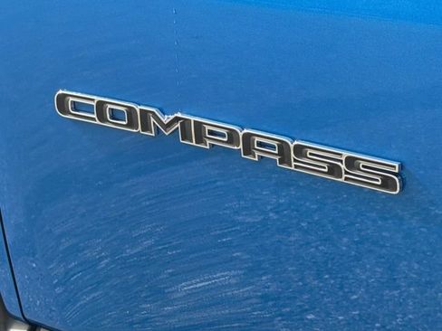 Used 2025 Jeep Compass Sport AWD/4WD image 10