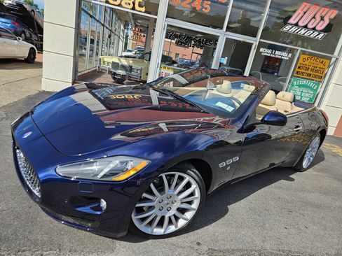 Used 2015 Maserati GranTurismo Convertible RWD image 38