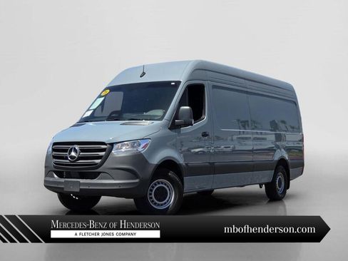 Used 2025 Mercedes-Benz Sprinter 2500 image 1
