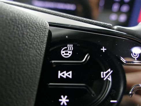 Certified 2025 Audi Q5 Premium w/ Convenience Package AWD/4WD image 14