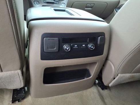 Used 2018 Chevrolet Tahoe LT image 11