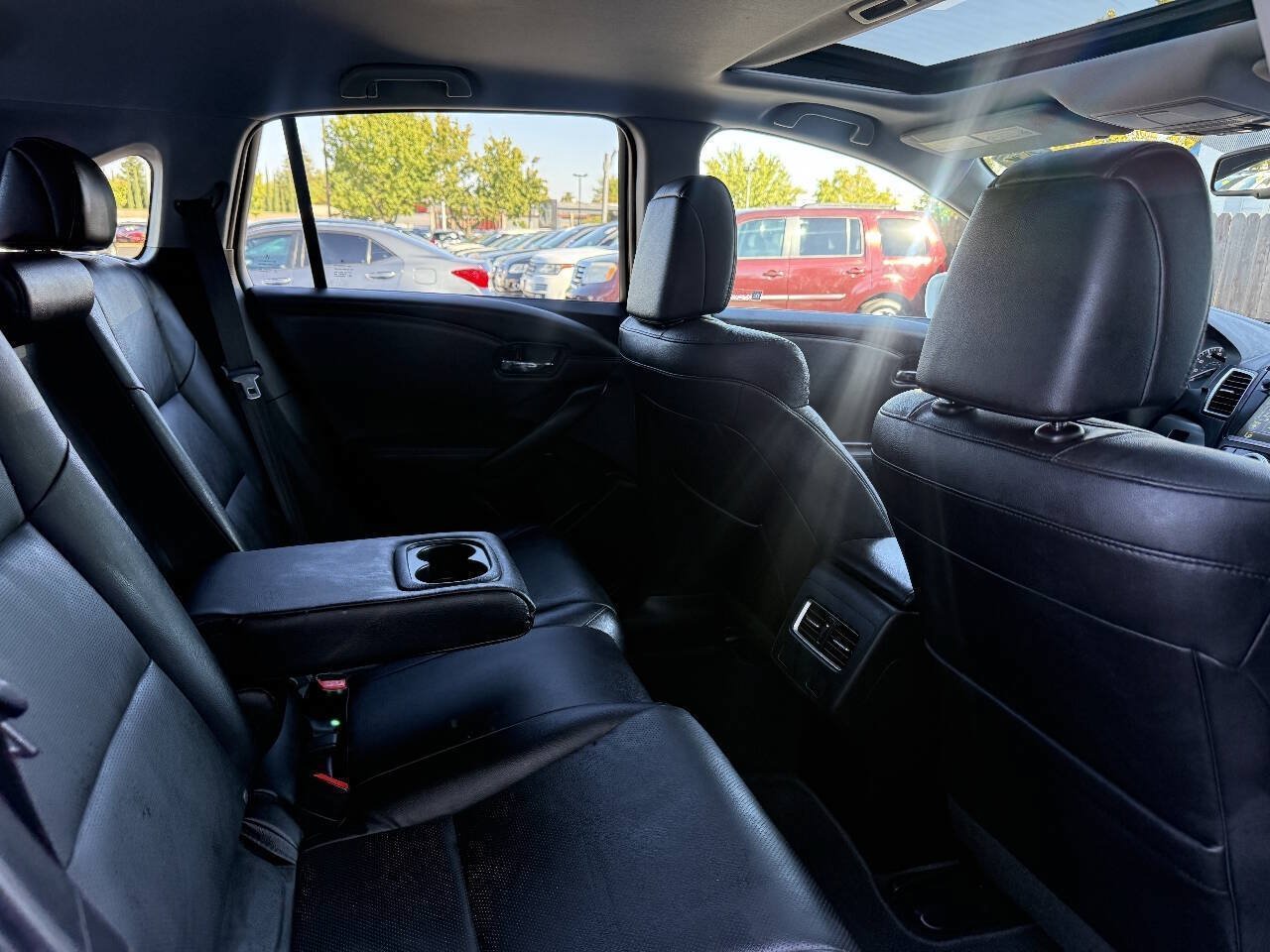 Used 2017 Acura RDX w/ Technology Package FWD image 16