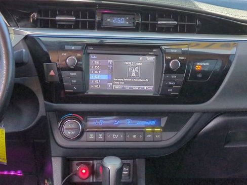 Used 2016 Toyota Corolla S image 17