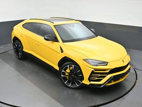 Used 2019 Lamborghini Urus image 34