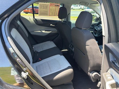 Used 2024 Chevrolet Equinox LS w/ LS Convenience Package FWD image 12