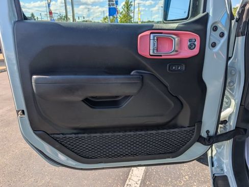 Used 2024 Jeep Wrangler Unlimited Sport AWD/4WD image 9