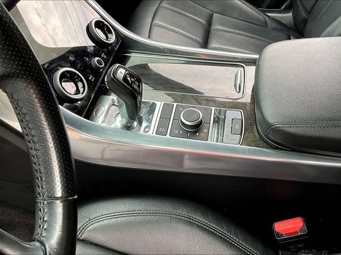 Used 2020 Land Rover Range Rover Sport SE AWD/4WD image 18