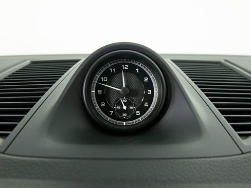 New 2026 Porsche Macan AWD/4WD image 23